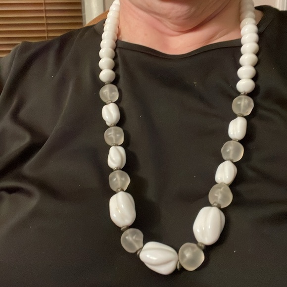 Unmarked 28” Multi-beaded Chain - Picture 2 of 2